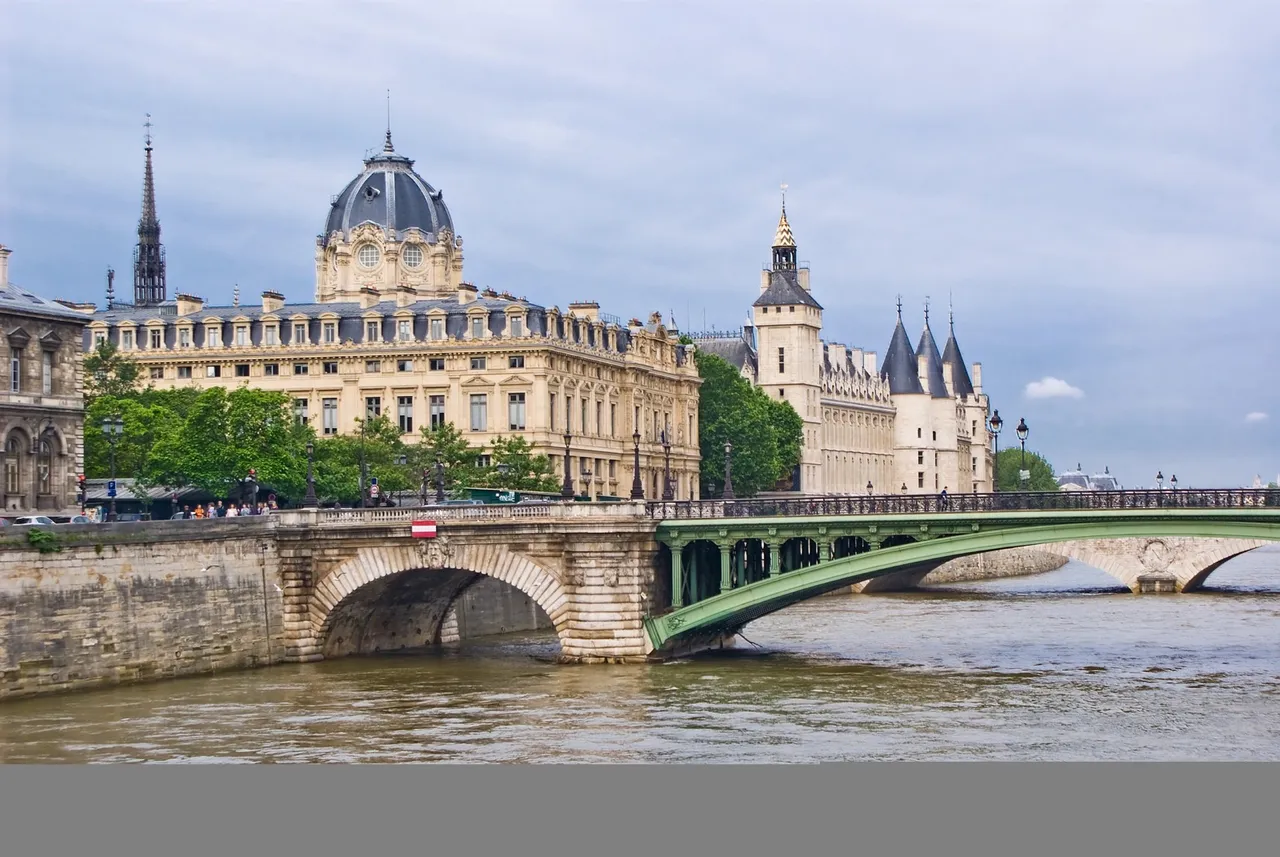 tour barrio lation tours en paris 02