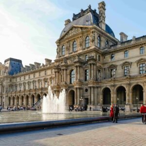 Tour Privado del Louvre: Obras Maestras e Historia
